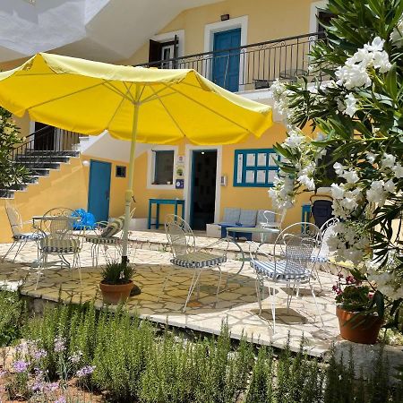 Sunflower Apartments & Studios Kassiopi Eksteriør billede
