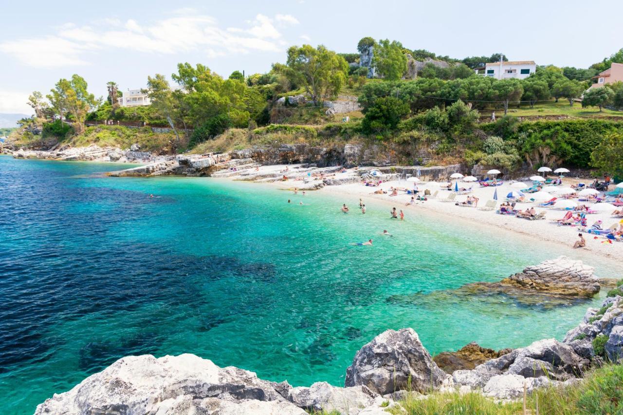 Sunflower Apartments & Studios Kassiopi Eksteriør billede