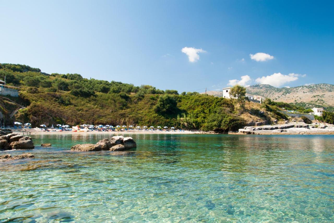 Sunflower Apartments & Studios Kassiopi Eksteriør billede