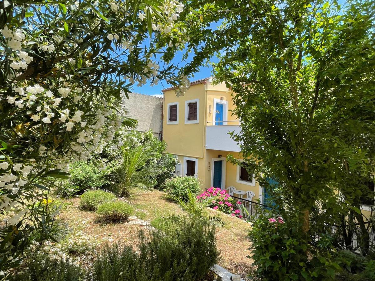 Sunflower Apartments & Studios Kassiopi Eksteriør billede