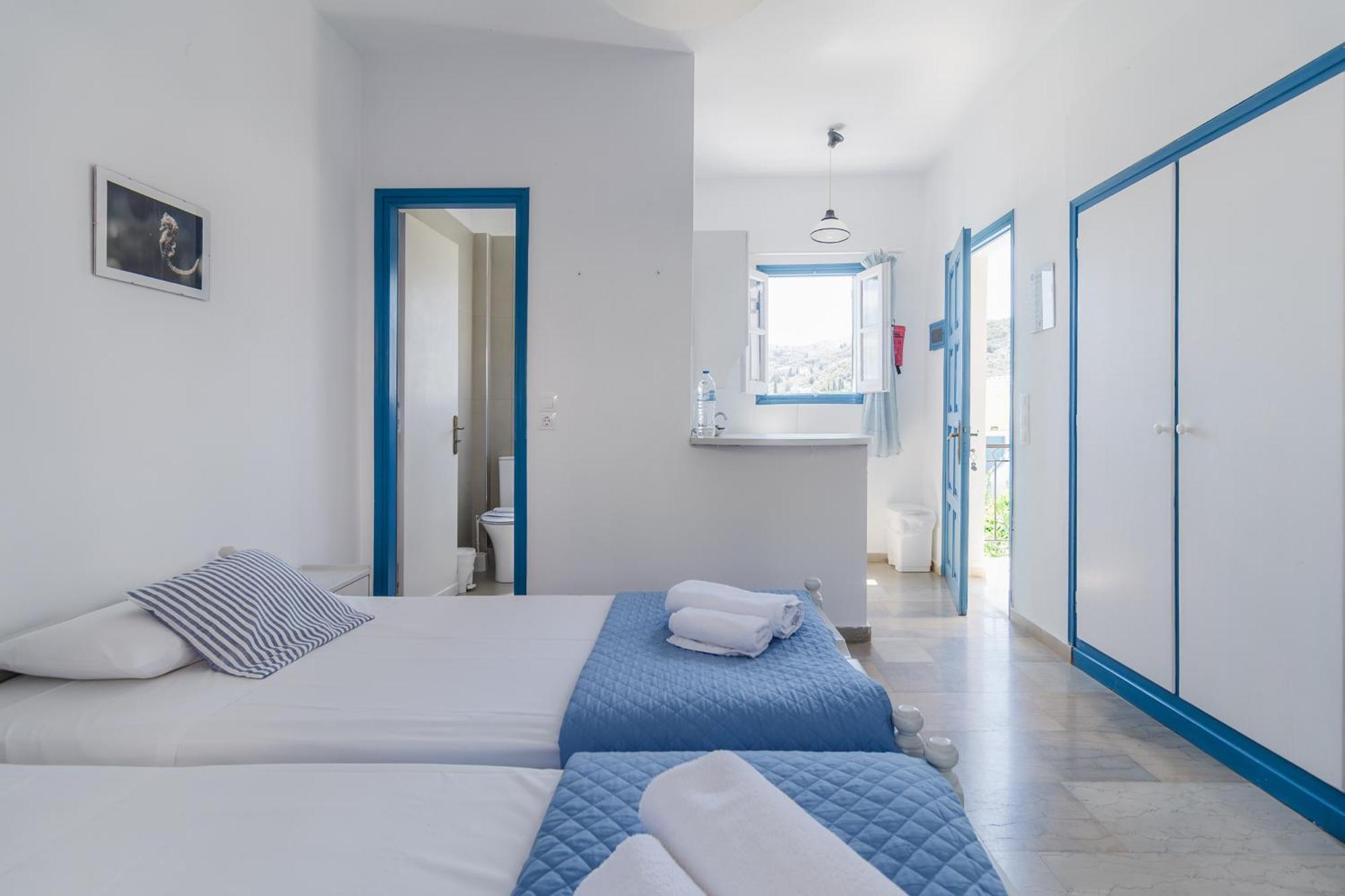 Sunflower Apartments & Studios Kassiopi Eksteriør billede